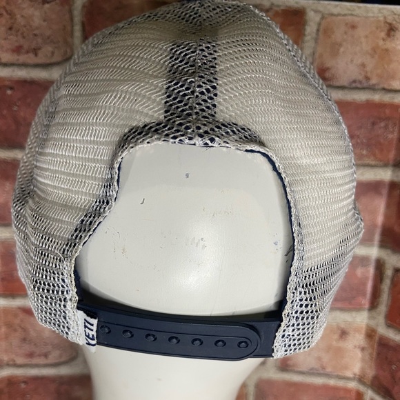 Yeti Navy Trucker Hat Cooler Multicolor SnapBack - Picture 3 of 6